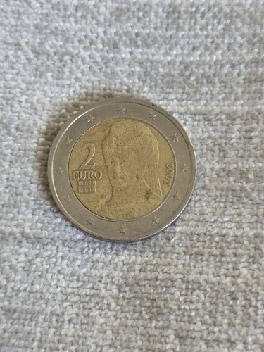 Real rare 2002 circulated - ,